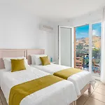 Sofia 4*