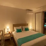 Sofia 4*
