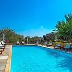Sofia Apartahotel 4*