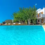 Sofia Apartahotel 4*