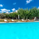 Sofia Apartahotel
